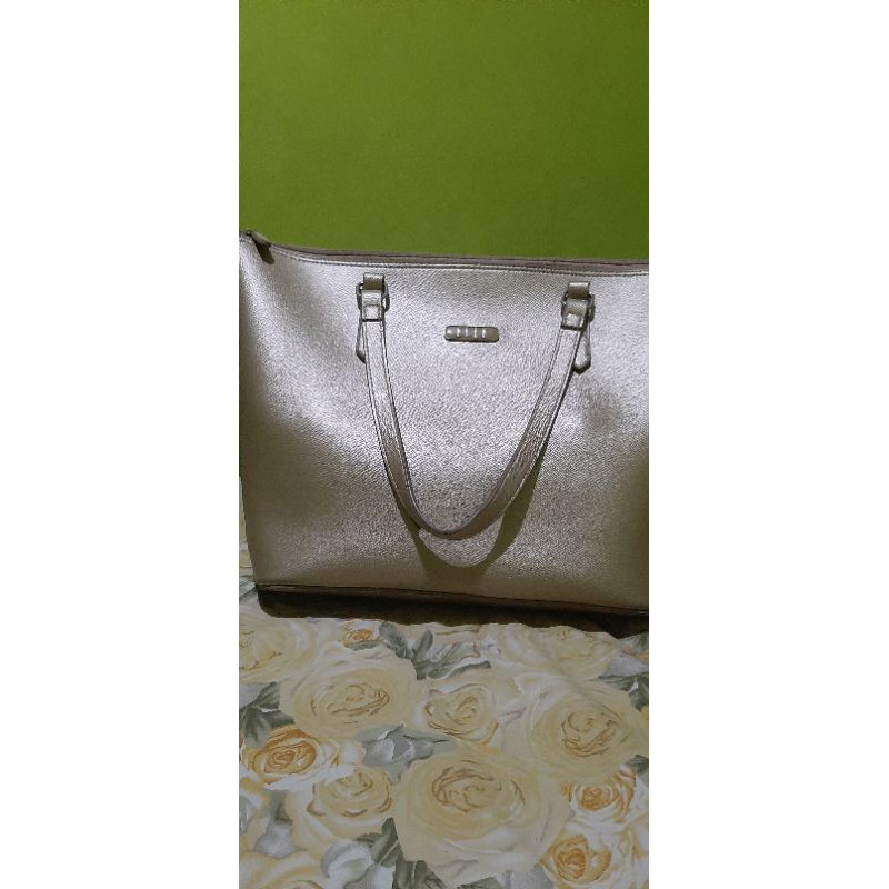 preloved Tas Elle silver