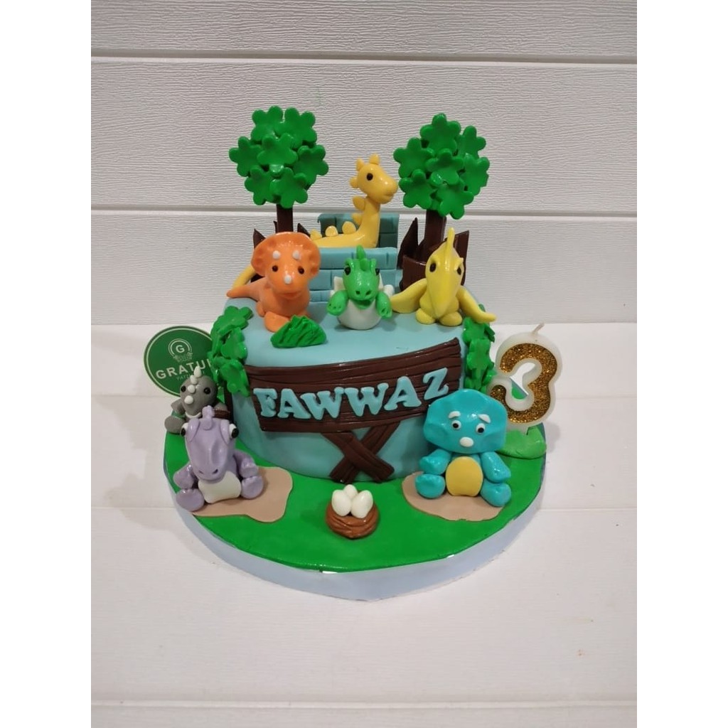 

CAKE DINO / KUE ULANG TAHUN UK 15CM
