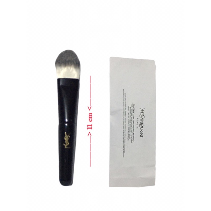 YSL Yves Saint Laurent Foundation Brush travel size sealed 100% authentic mini size