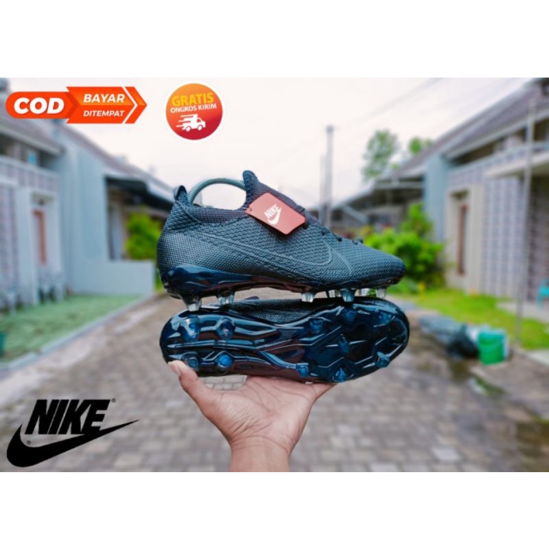 PROMO MURAH!! Sepatu Bola Nike Phantom TERLARIS. COD GRATIS ONGKIR Sepatu Sepatu Bola Murah. Ultra Phantom Mercurial Tiempo Predator Accelerator Catalyst Best Seller.-Nike Full Black