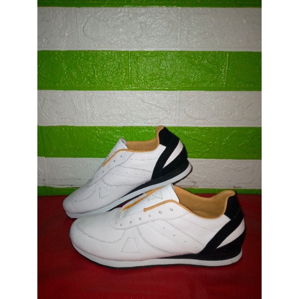 SEPATU SANTAI/SPORT KULIT ASLI MURAH