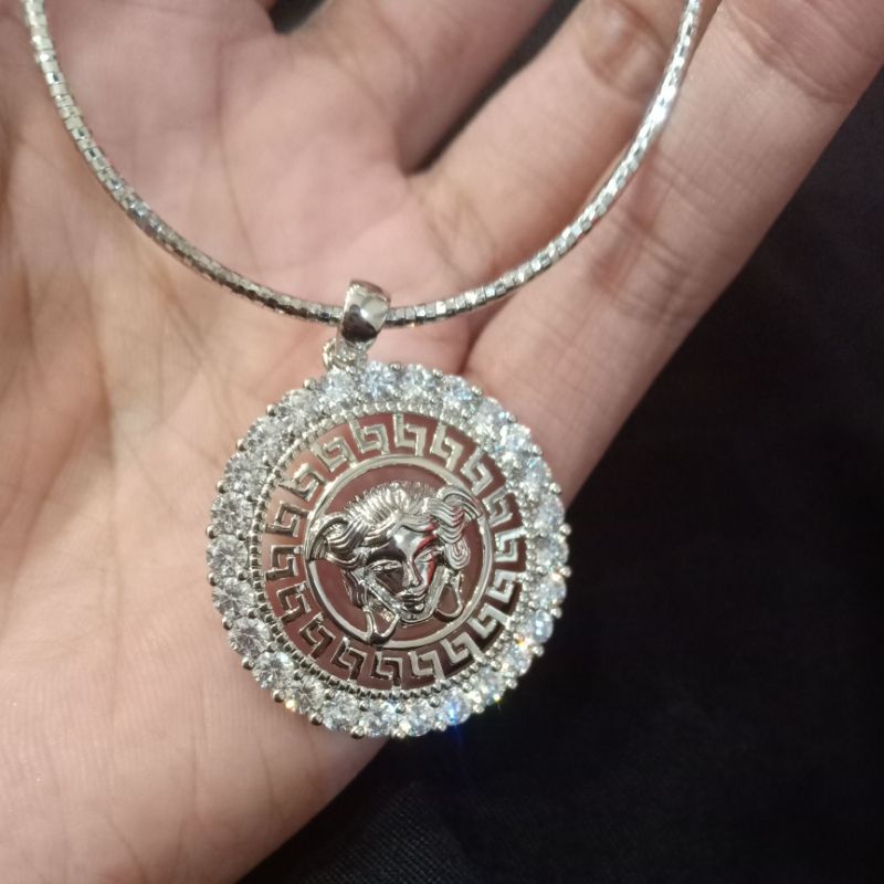 kalung cker versace