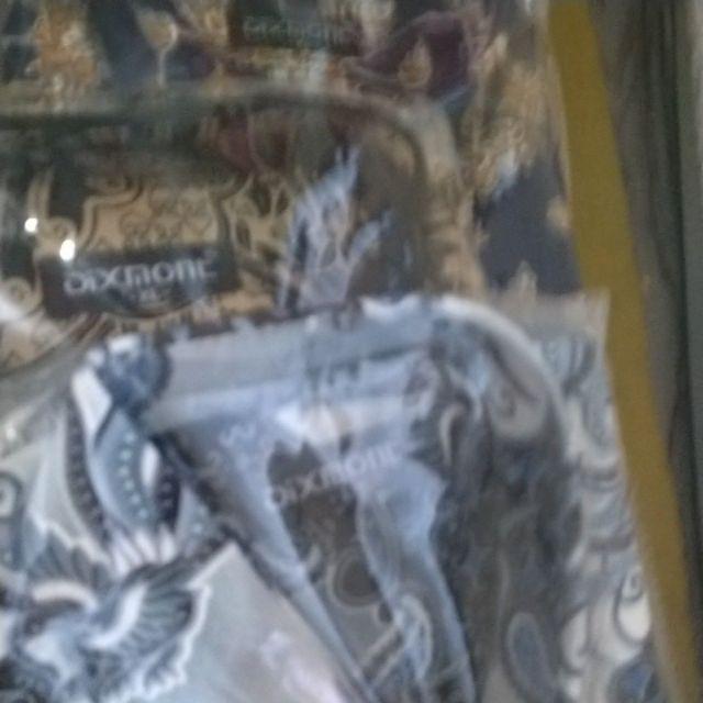 Kemeja Batik Pria Lengan Pendek Bs82 Katun Motif Modern Dixmont Semi Slimfit
