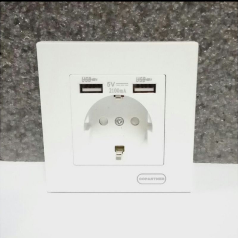 STOP KONTAK 1 COLOKAN LISTRIK AC 110V-220V+2 COLOKAN USB DC 5V-2100A