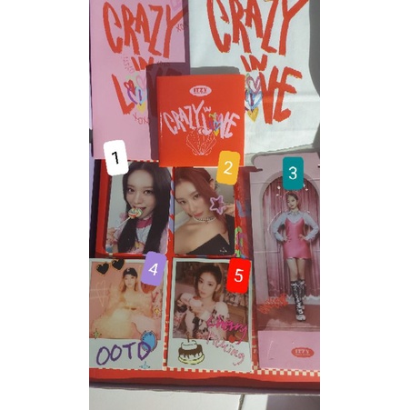 PC ITZY CRAZY IN LOVE (RYUJIN, YEJI, YUNA, LIA, CHAERYEONG)