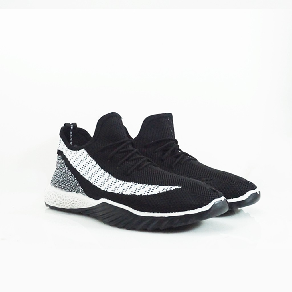 Sepatu sneakers pria Dane And Dine S0082 Hitam Putih