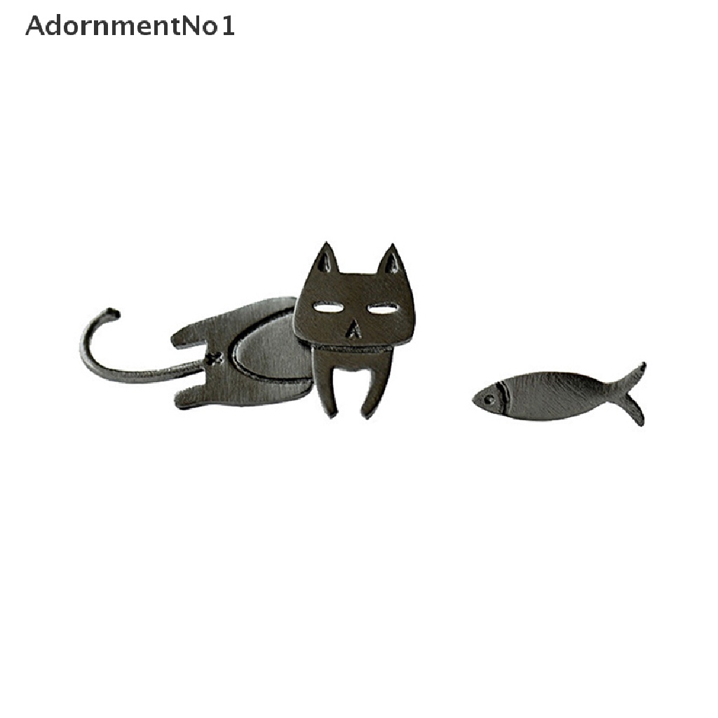 (AdornmentNo1) Anting Tusuk Gantung Asimetris Desain Ikan catfish Gaya simple Untuk Wanita