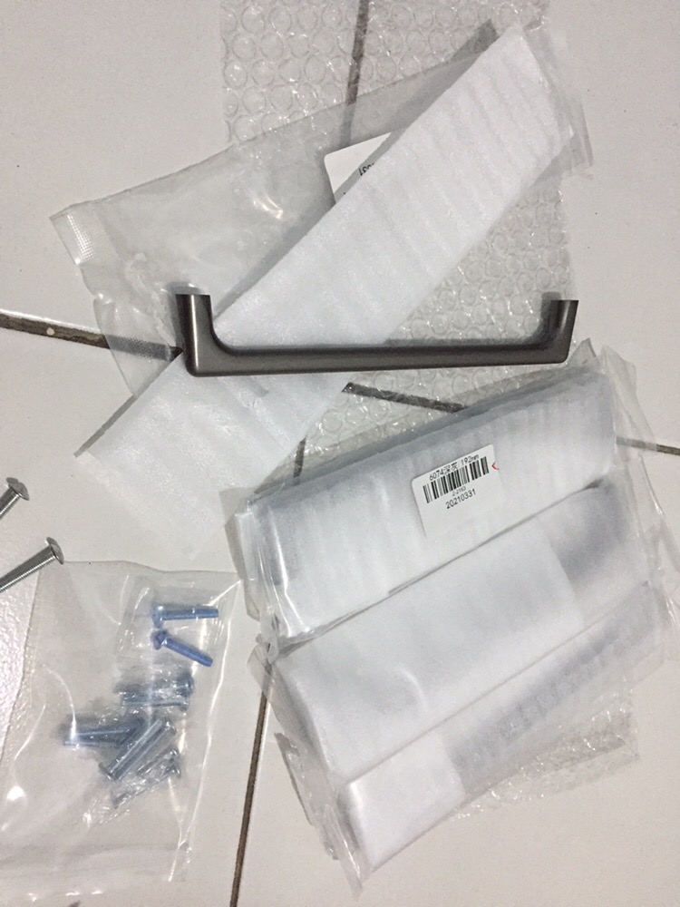 Modern Minimalist Zinc Alloy Black Long Handle Kitchen Closet Cabinet Door Drawer Handle Furniture