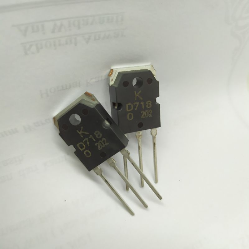 Transistor D718 Original