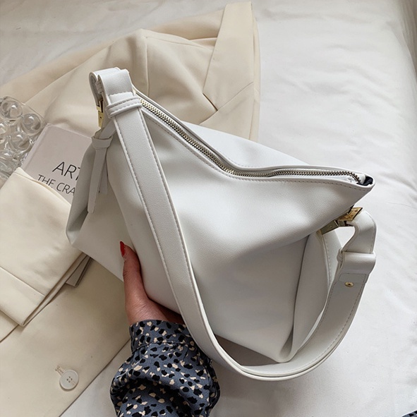 201603 Tas Selempang Wanita Import Slingbag Cewek Impor Shoulder Bag Cewe (1 KG MUAT 3) CR7802 JT02090 LT2028 GT1957 EL5379 BQ3269