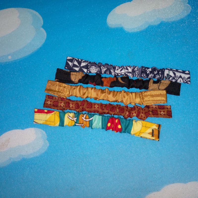 konektor masker perekat