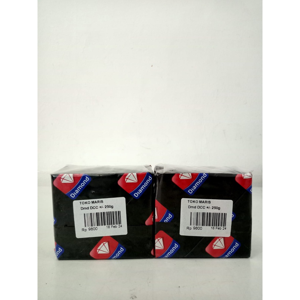 

Diamond Chocolate Compound Dark +/-250gr (repack)