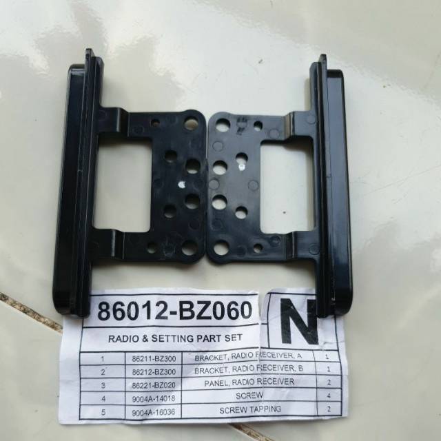 

bracket tape