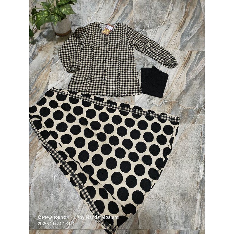 Setelan Rok Anak Dannis size 7 kotak polkadot