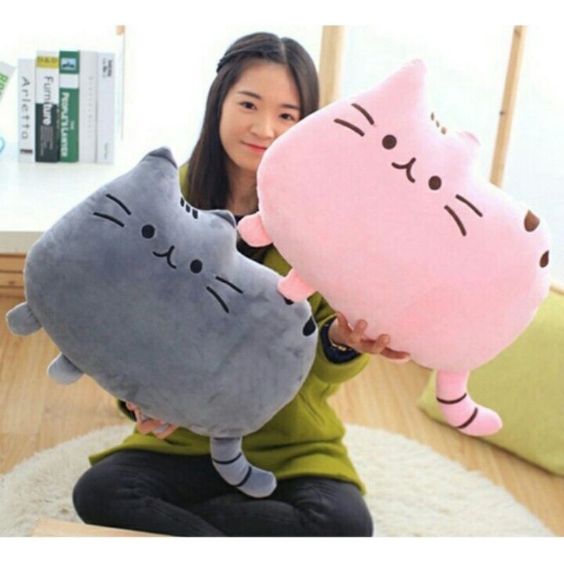 Bantal Kucing Pusheen Ukuran XL Besar Soft Halus Boneka Bantal Kucing Pusheen Boneka Kucing Pusheen Teman Tidur Kado Special Hadiah Ulang Tahun Ultah Istimewa Teman Tidur Untuk Anak Kesayangan