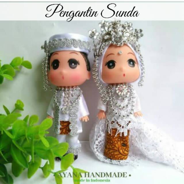 Boneka pengantin adat / tradisional nusantara