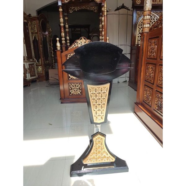 mimbar podium presiden jati