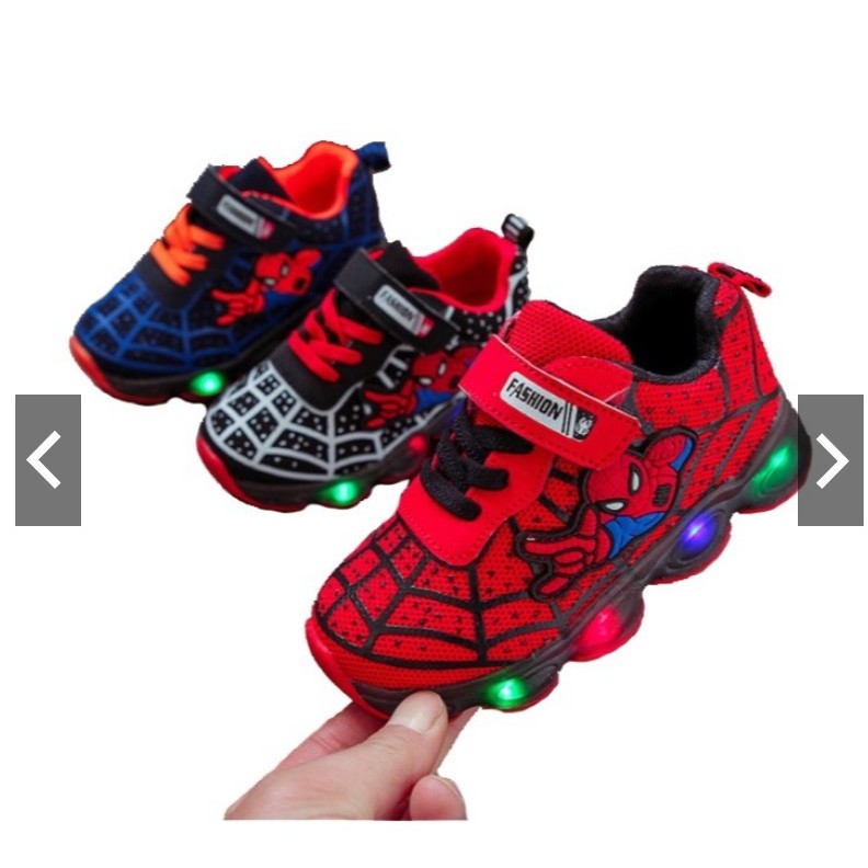 Sepatu Spiderman LED Sneakers Kids Shoes dengan Lampu LED Sepatu Anak