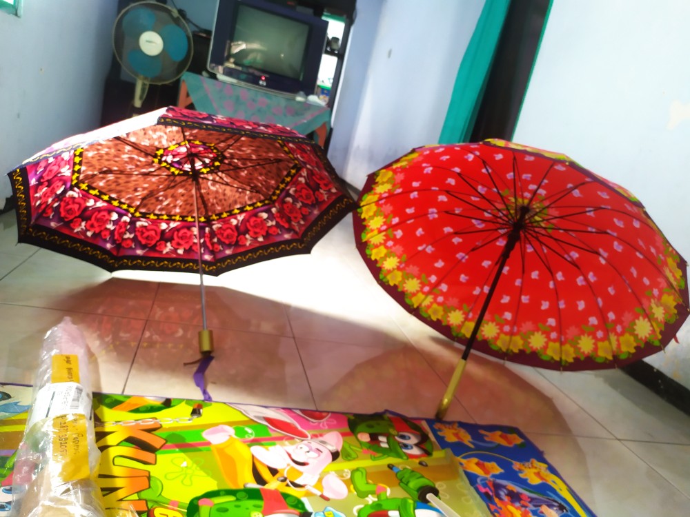 Payung Lipat Murah Berbagai Corak Cantik