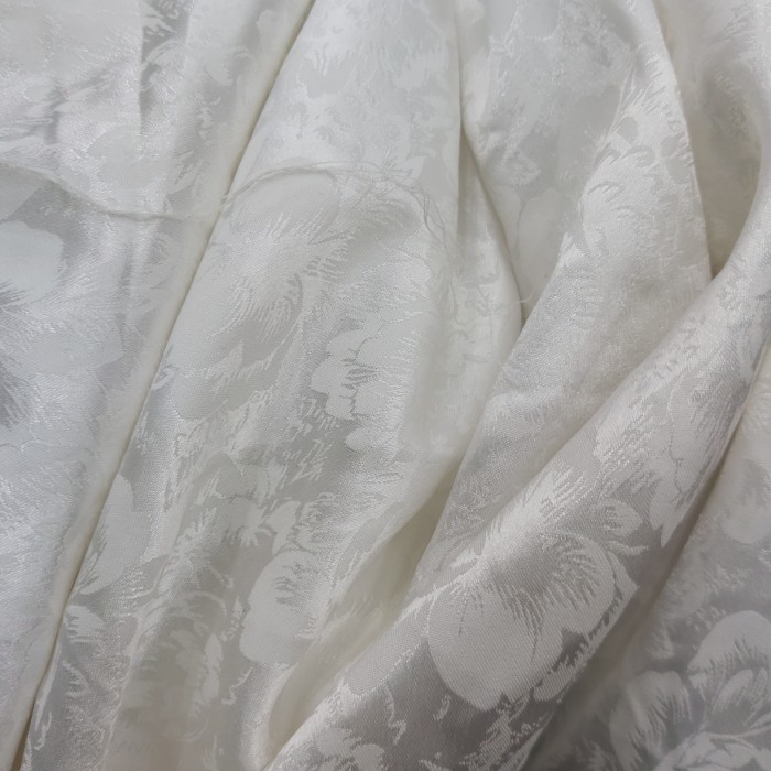 TERLARIS KAIN SATIN JAGUAR EMBOS SEMI SUTRA/SILK SILKY BAHAN MUKENA