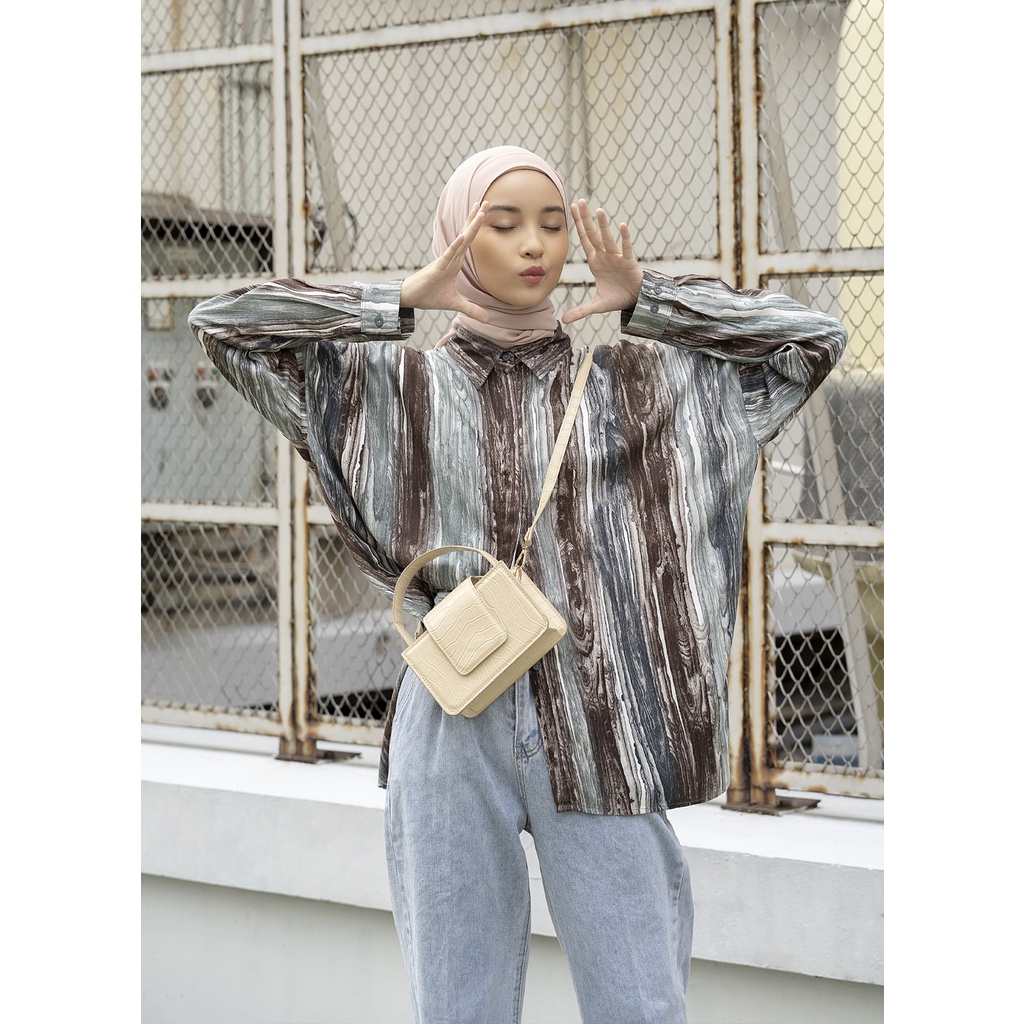 Ixora Kafa Oversized Shirt - Kemeja Wanita Oversized Blouse Berkancing