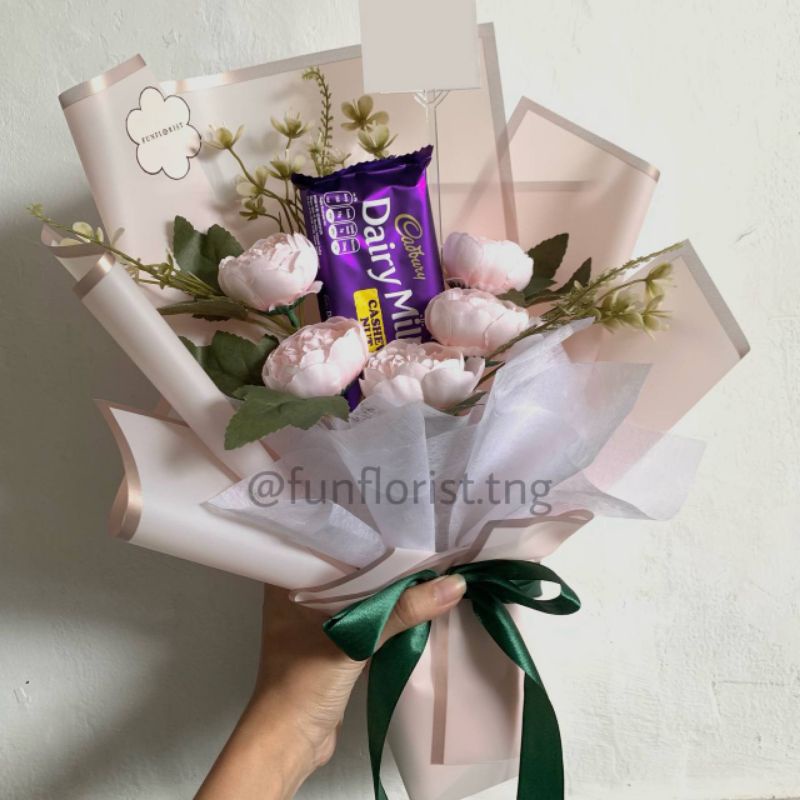 

Choco Bouquet w/ Artificial Flowers - Buket Coklat
