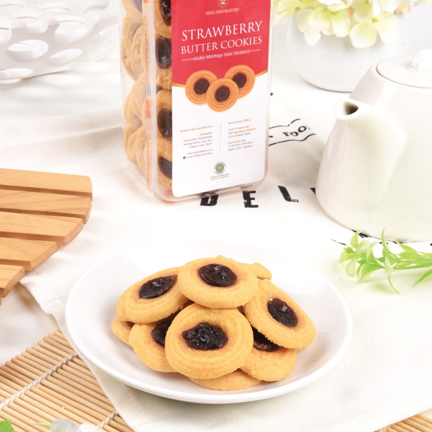 Strawberry Butter Cookies-Holland Bakery