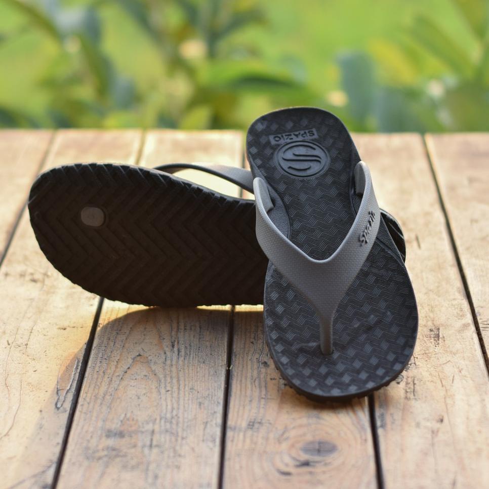 LANGSUNG ATC.. Spazio WR Hitam ABU - Sandal Jepit Sandal Pria Sandal Flip Flop full Karet Non Slip s