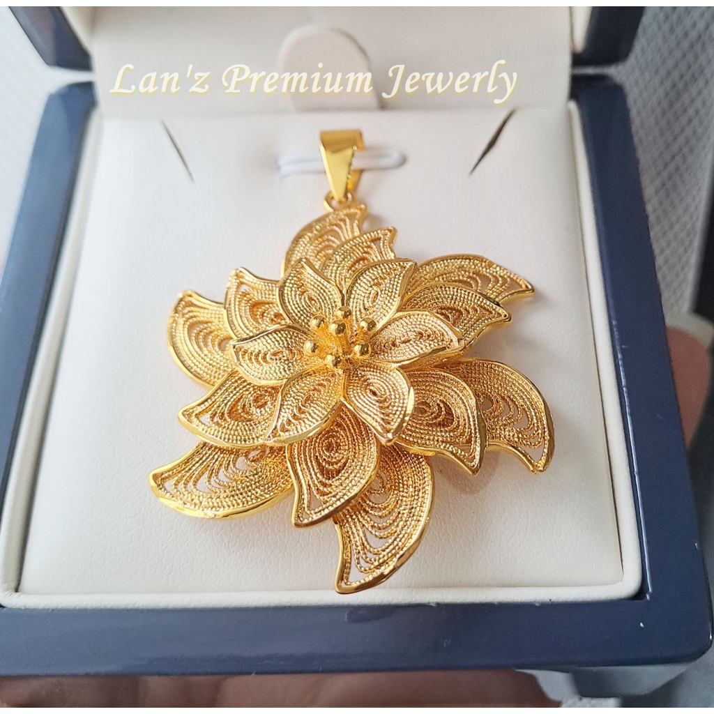 Liontin Besar Emas Kendari Bunga Tulip Titanium 24K (Emas)