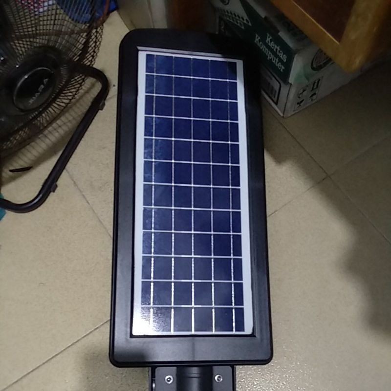 LAMPU JALAN LED TENAGA SURYA / SOLAR PANEL 60W