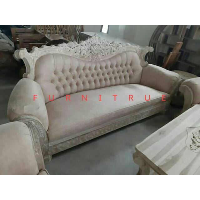 Kursi tamu mewah ukir jepara