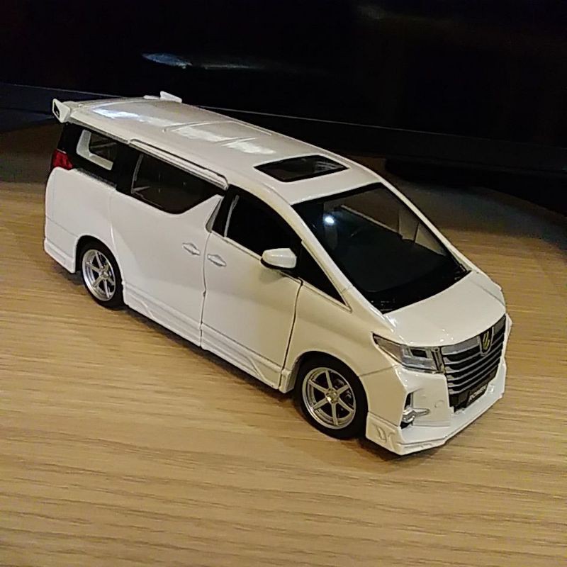 Diecast Alphard Rowen 1:32