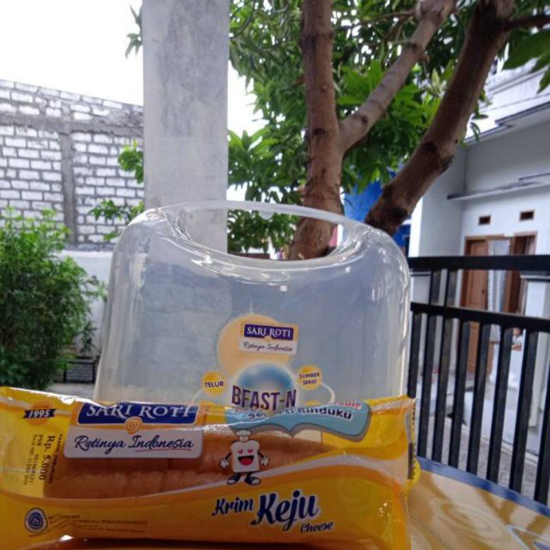 

Sari Roti Krim Keju