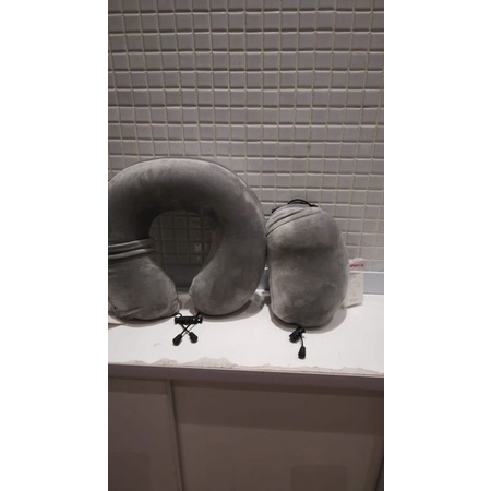 MINISO FOLDABLE U SHAPED NECK PILLOW (BANTAL LEHER BISA DI LIPAT)
