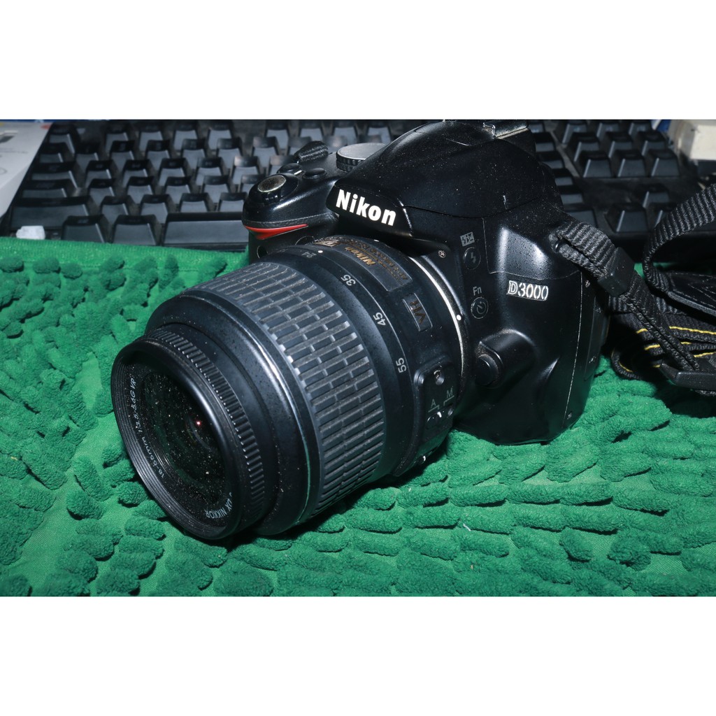 Kamera DSLR Nikon D3000 18 - 55mm Kamera VLOG