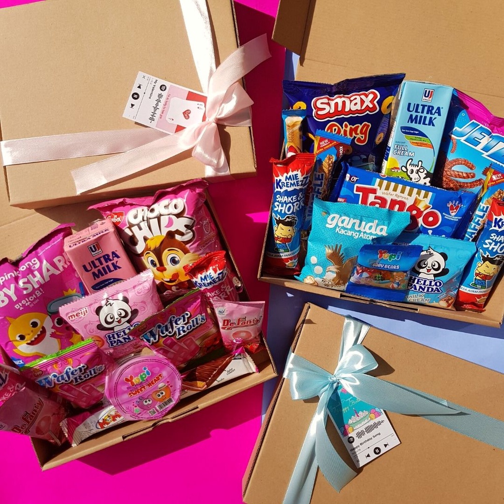 

(UKURAN L)HAMPERS SNACK BOX GIFT BOX HAMPERS ULANG TAHUN / SNACK BOX WISUDA / ANNIVESARRY /IDUL FITRI LEBARAN RAMADHAN