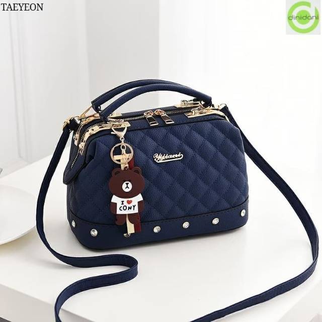 Tas Selempang Fashion Stud Bawah TAE YANG-DINDAN Free Boneka Import ASLI