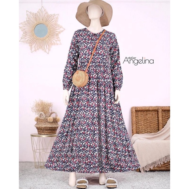 Bella Louvre Black XL by ATELIER ANGELINA