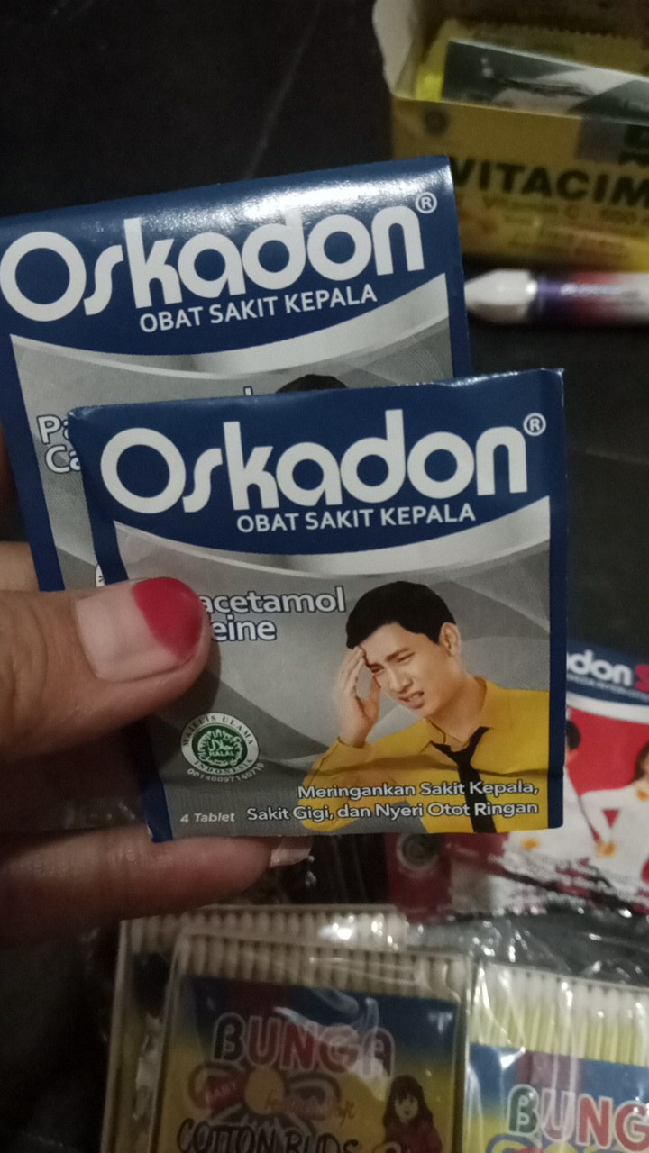 Obat Sakit Kepala/oskadon Biru [jual 1 Strip Isi 4 Tablet]