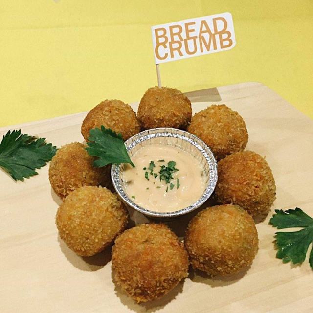 

Bread Crumb Bitterballen