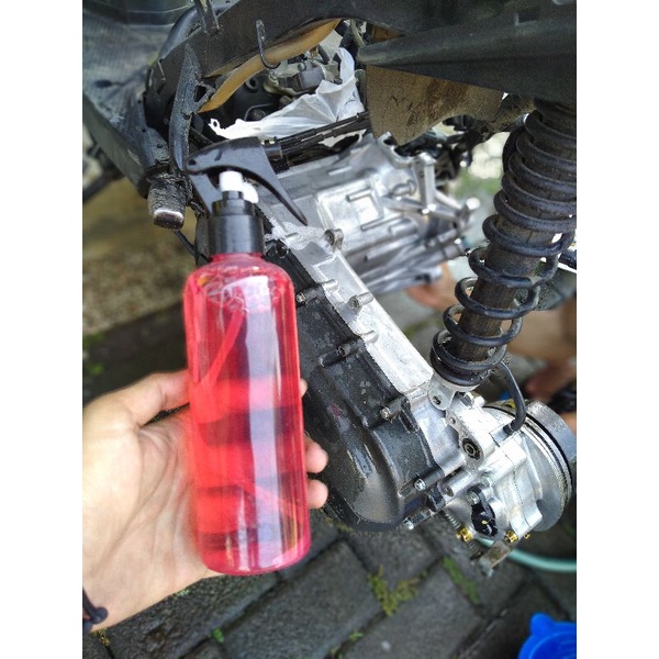 Engine degreaser / cairan pembersih kerak oli motor / ukuran 100ml 250ml dan 500ml