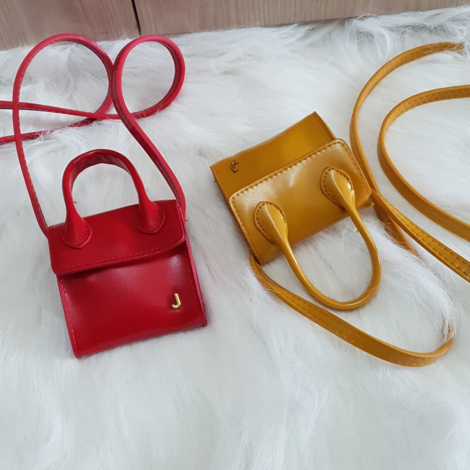 jacquemus* style small sling bag