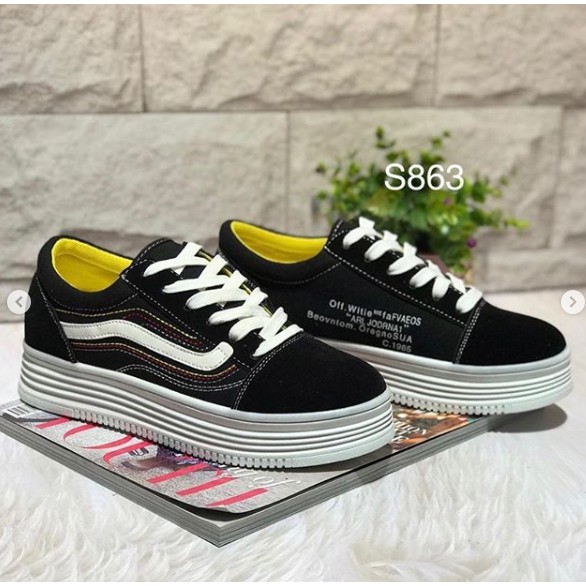 Sepatu Sneakers S863