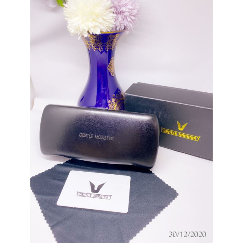 Tempat Kacamata Gentle Monster/ box Kacamata