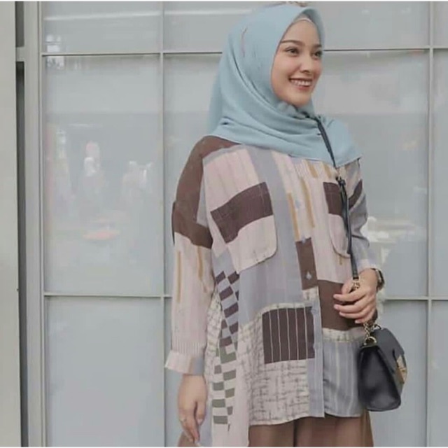 Ukara top ria miranda