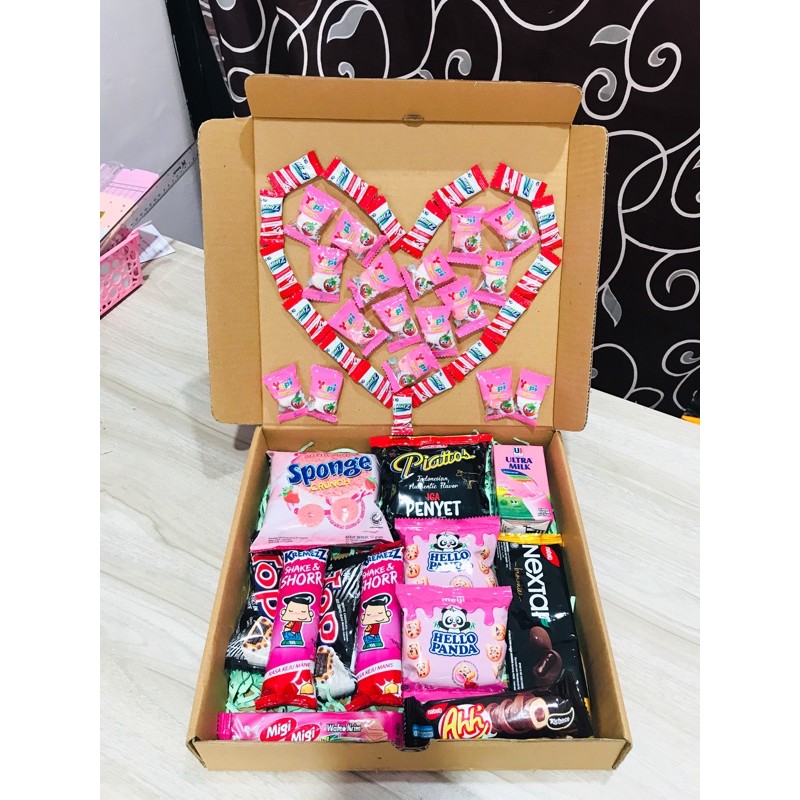 

SWEET BOX HAMPERS / KADO ANTIMAINSTREAM BISA REQ WARNA APA AJA / KADO LUCU UNIK
