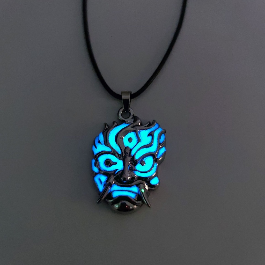 2022 Kalung Liontin Topeng Hantu luminous Gaya Punk Untuk Pria