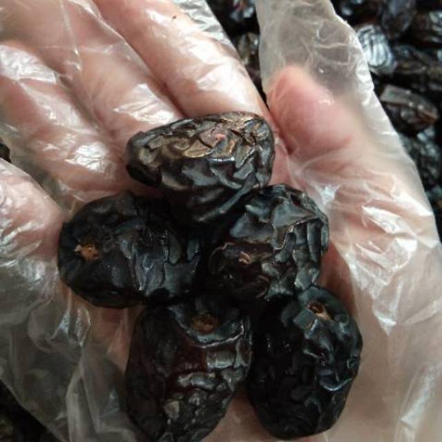 

Kurma Ajwa
