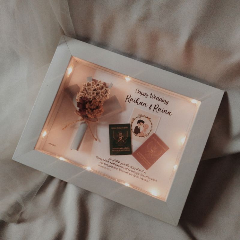 MARRIAGE BOOK IN FRAME | BINGKAI 3D | KADO UNIK | KADO WEDDING | KADO PERNIKAHAN-3D 6R (foto&lampu)