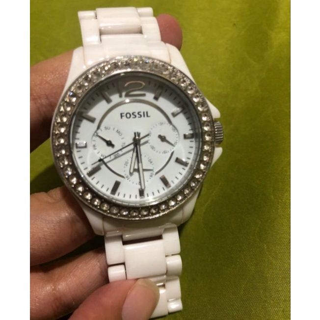 fossil jam keramik